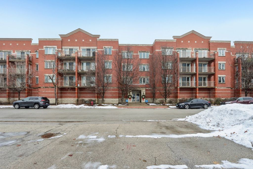 9864 LELAND Avenue 309, Schiller Park, IL 60176