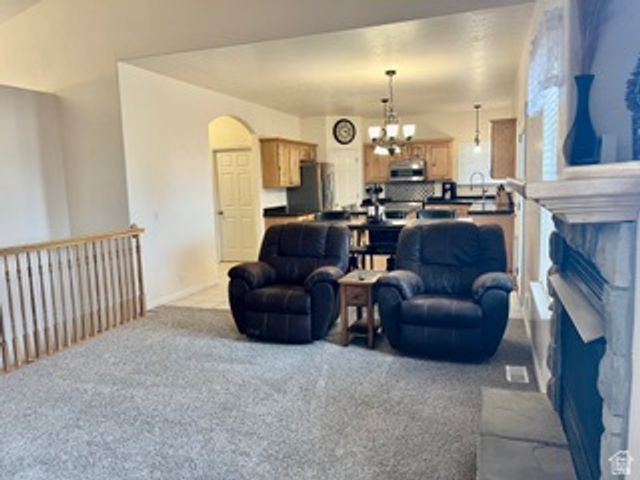 690 W SAGEWOOD CIR, Grantsville, UT 84029