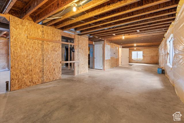 690 W SAGEWOOD CIR, Grantsville, UT 84029