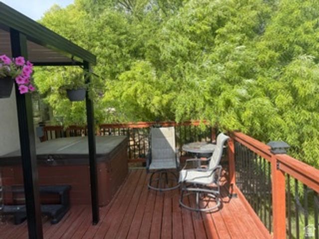 690 W SAGEWOOD CIR, Grantsville, UT 84029