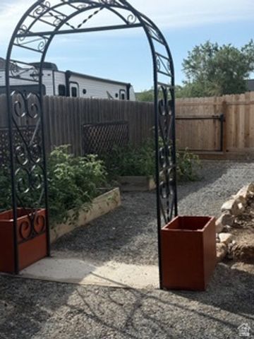 690 W SAGEWOOD CIR, Grantsville, UT 84029