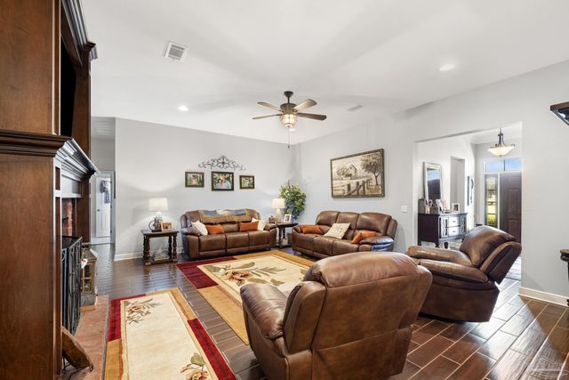 3795 Cotton Gin Ln, Pace, FL 32571