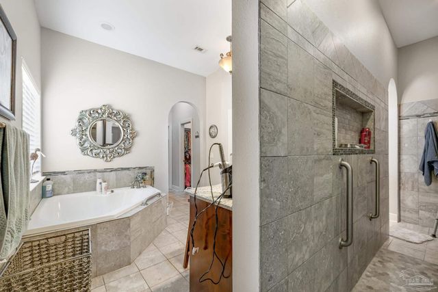 3795 Cotton Gin Ln, Pace, FL 32571