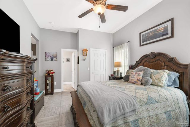 3795 Cotton Gin Ln, Pace, FL 32571