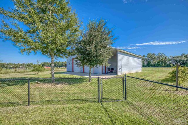 3795 Cotton Gin Ln, Pace, FL 32571