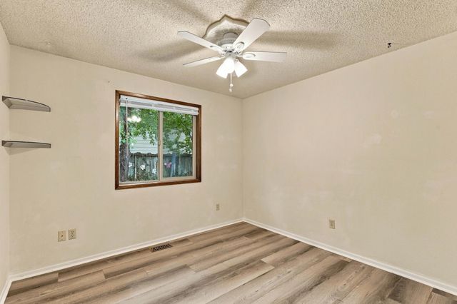 5009 W Navaho Ave, Spokane, WA 99208