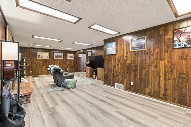 5009 W Navaho Ave, Spokane, WA 99208