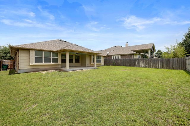 221 Loch Lomond ST, Hutto, TX 78634