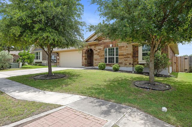 221 Loch Lomond ST, Hutto, TX 78634