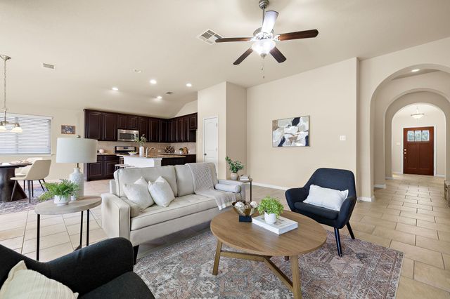 221 Loch Lomond ST, Hutto, TX 78634