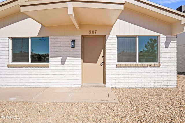 207 CARIBE Circle, El Paso, TX 79927