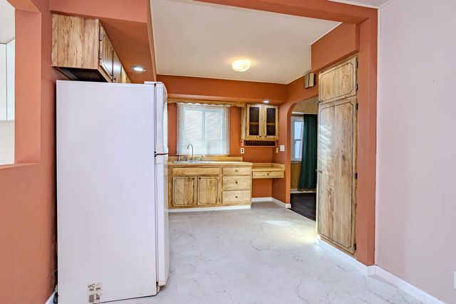 1123 S 14TH AVENUE, Wausau, WI 54401