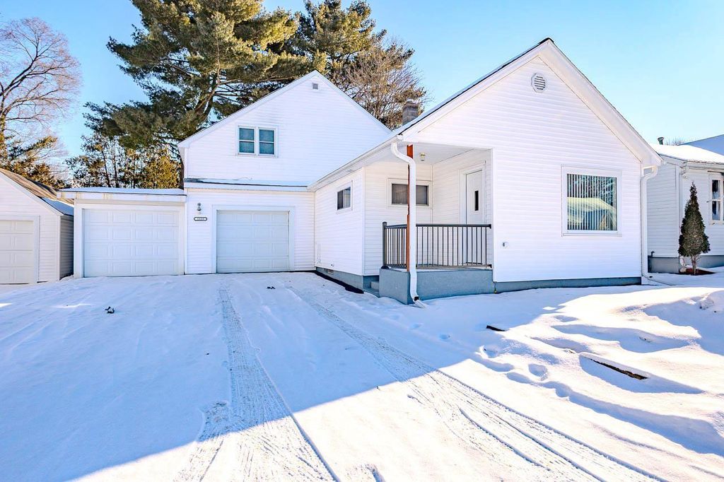 1123 S 14TH AVENUE, Wausau, WI 54401