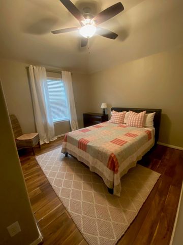 110 N Hawkhurst Circle, The Woodlands, TX 77354