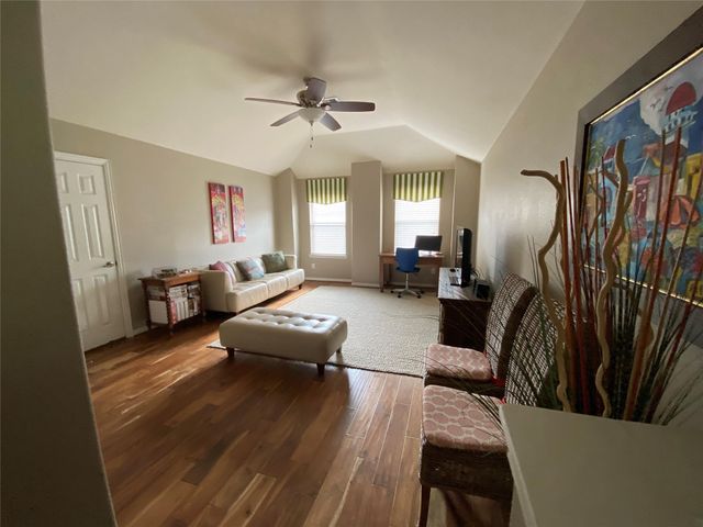 110 N Hawkhurst Circle, The Woodlands, TX 77354