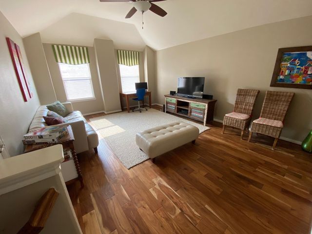 110 N Hawkhurst Circle, The Woodlands, TX 77354