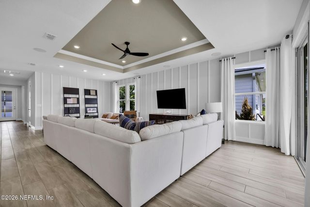 864 ROOSTER HOLLOW Way, Middleburg, FL 32068