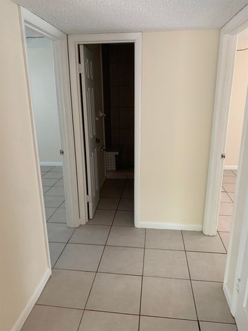 200 Sevilla St B B, St Augustine Beach, FL 32080