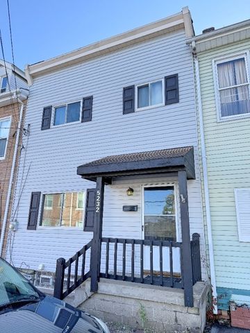 5232 Wickliff St, Lawrenceville, PA 15201