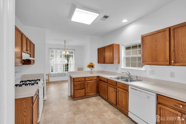 222 Sunflower Lane, West Windsor, NJ 08550