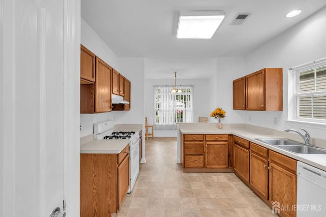 222 Sunflower Lane, West Windsor, NJ 08550