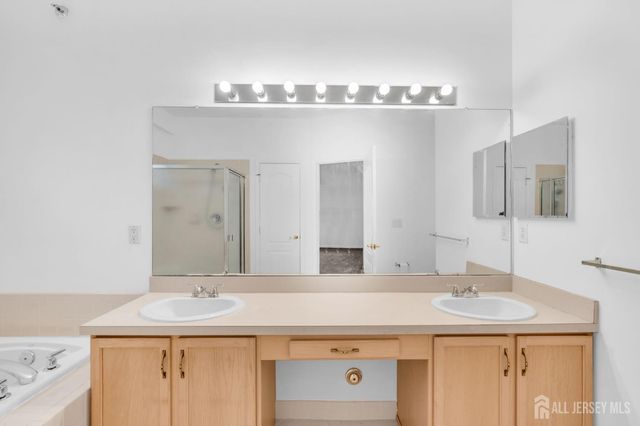 222 Sunflower Lane, West Windsor, NJ 08550