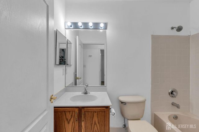 222 Sunflower Lane, West Windsor, NJ 08550