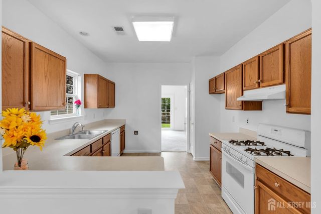 222 Sunflower Lane, West Windsor, NJ 08550