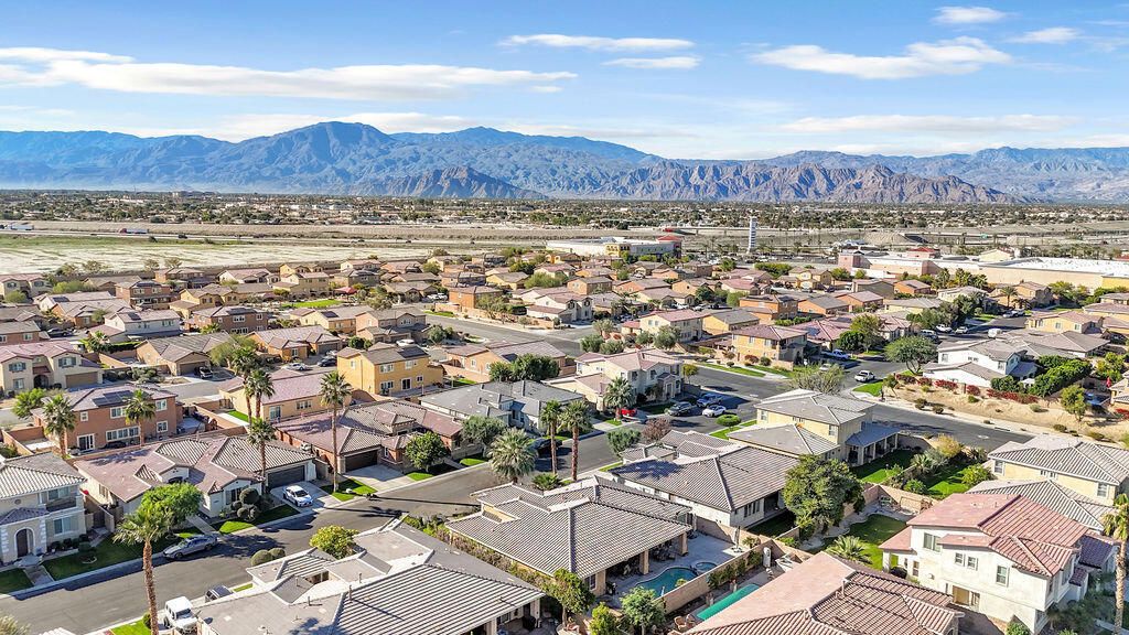 Image 7 of property listing at 83414 Skyline Trail Road, Indio, CA 92203