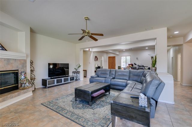 5658 New Seabury, Las Vegas, NV 89122