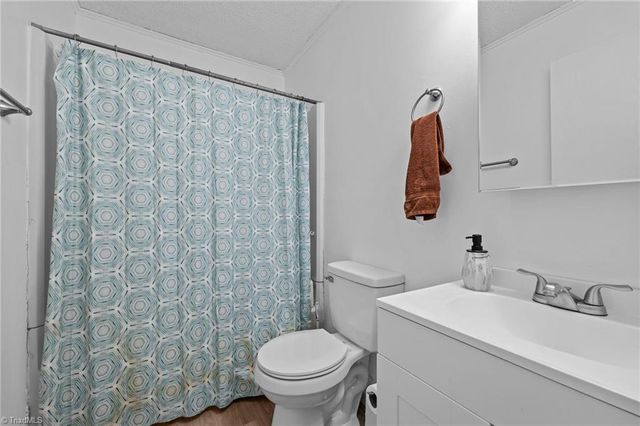 2036 Willow Road, Greensboro, NC 27406