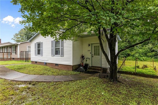 2036 Willow Road, Greensboro, NC 27406