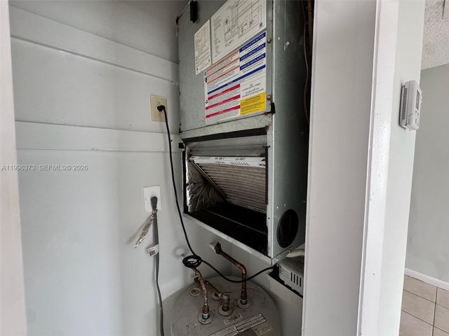 990 Phippen Waiters Rd 1-2, Dania Beach, FL 33004