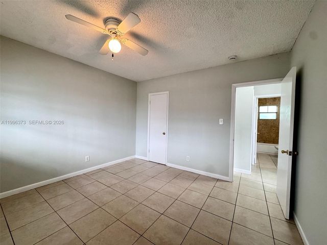 990 Phippen Waiters Rd 1-2, Dania Beach, FL 33004