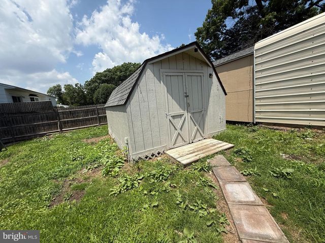 1000 ROSEDALE, Rosedale, MD 21237