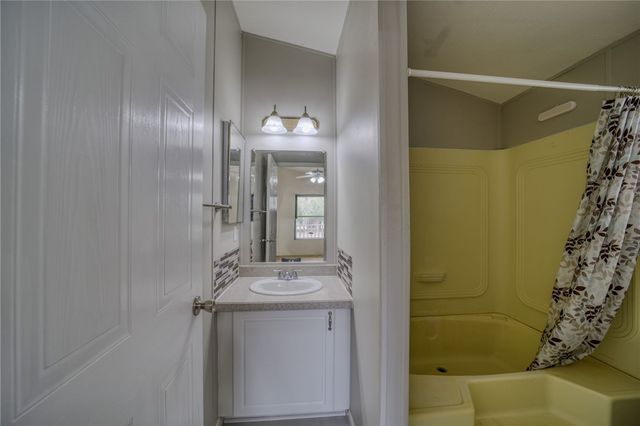 7796 S Cardinal Drive, Mohave Valley, AZ 86440