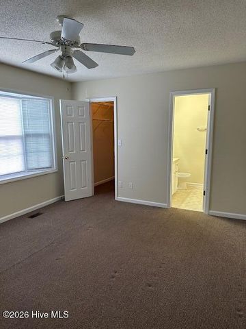 3929 Sterling Pointe Drive Aaa5, Winterville, NC 28590