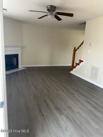 3929 Sterling Pointe Drive Aaa5, Winterville, NC 28590