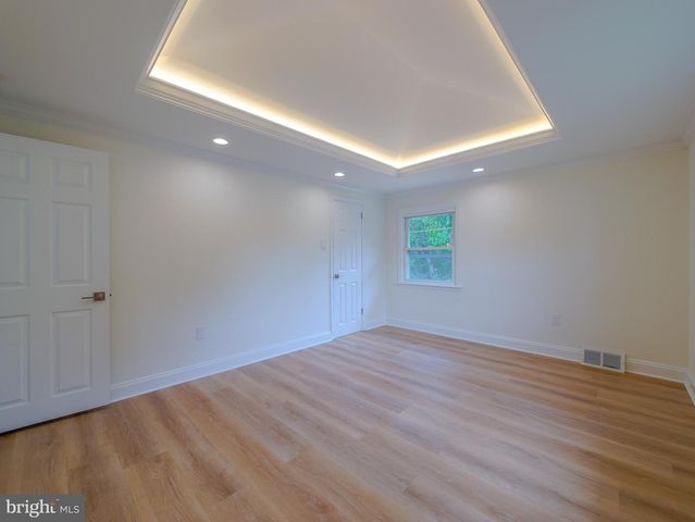 2989 EASTBURN AVE, Broomall, PA 19008
