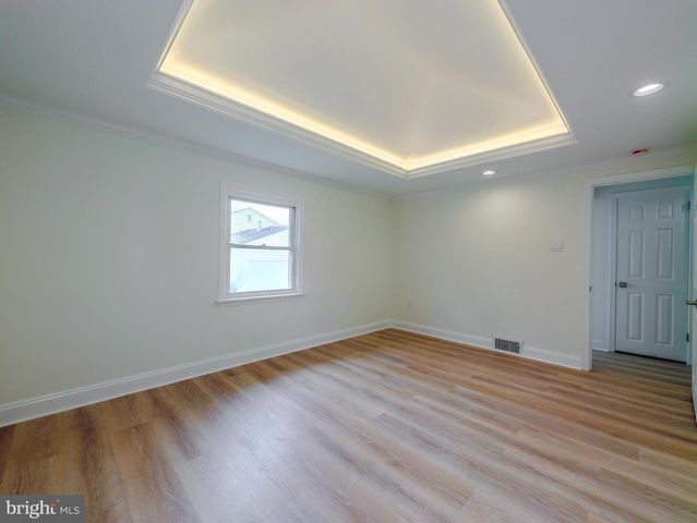 2989 EASTBURN AVE, Broomall, PA 19008