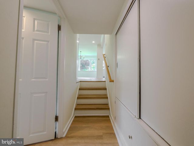 2989 EASTBURN AVE, Broomall, PA 19008