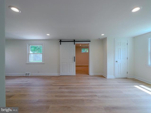 2989 EASTBURN AVE, Broomall, PA 19008
