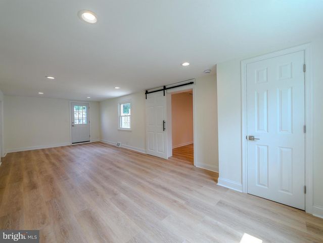 2989 EASTBURN AVE, Broomall, PA 19008