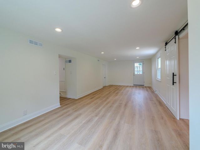 2989 EASTBURN AVE, Broomall, PA 19008
