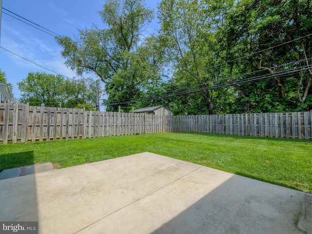 2989 EASTBURN AVE, Broomall, PA 19008
