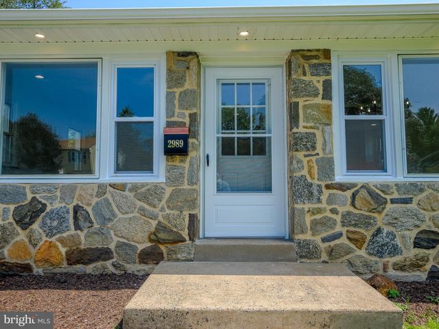 2989 EASTBURN AVE, Broomall, PA 19008