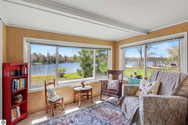8101 Long Lake Road, Hale, MI 48739