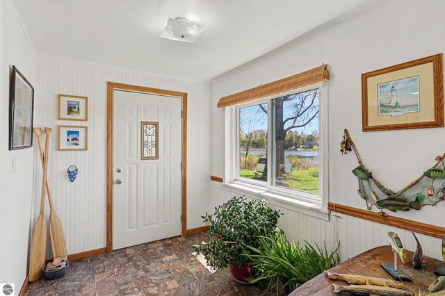 8101 Long Lake Road, Hale, MI 48739