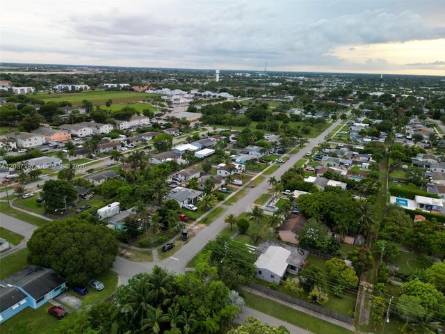 1550 NE 9th Court, Homestead, FL 33033