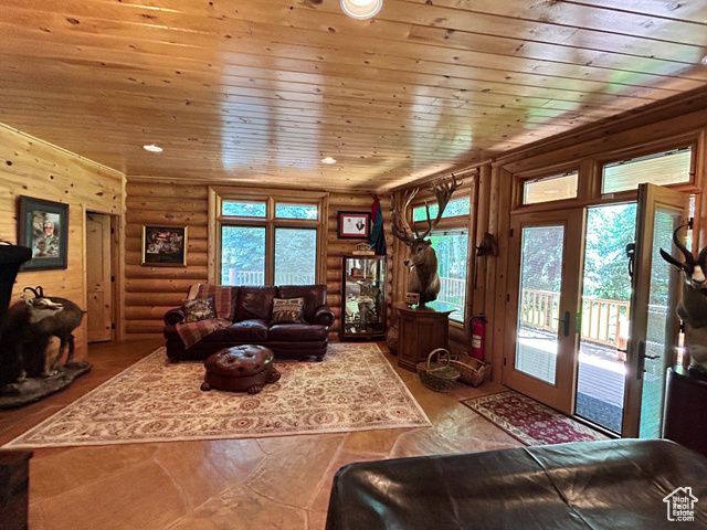 303 RACHEL LN, New Harmony, UT 84757